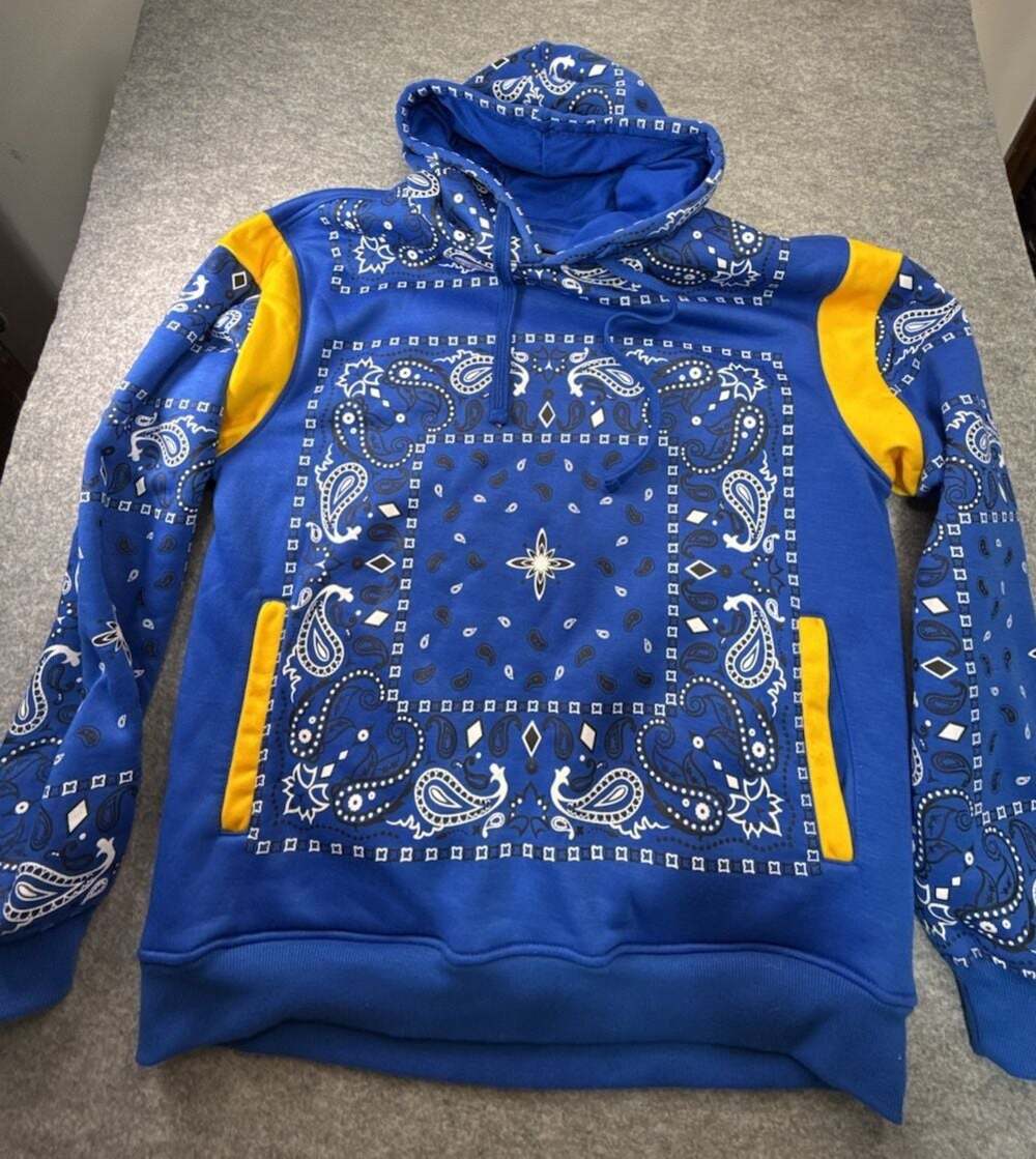 Bleecker & Mercer Men's Blue Bandana Print Paisley Hoodie